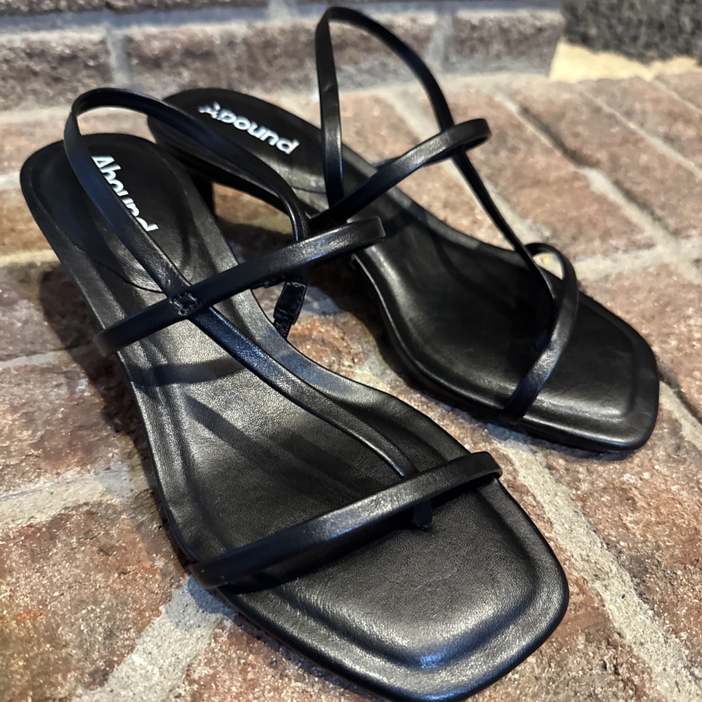 Abound Womens Black Slingback Kitten Heels Sandals Size 5.5